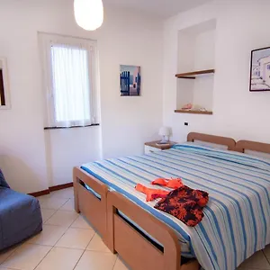 residence-italia.hotelitalianriviera.com/